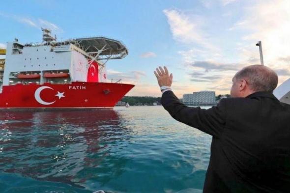 أردوغان يعلن اكتشاف كميات من الغاز في حقل صقاريا بالبحر الأسود