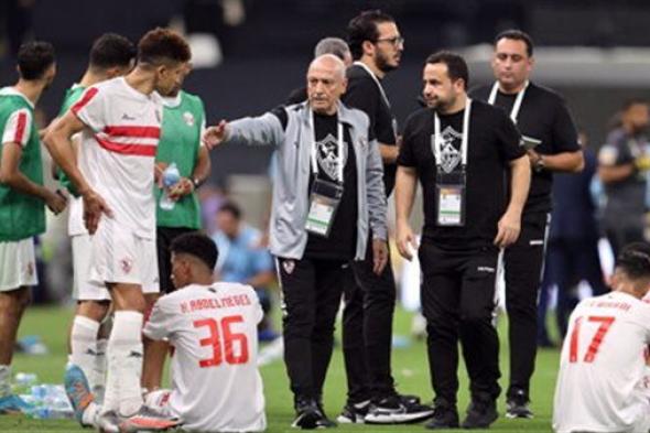 لحظة سقوط فيريرا خلال مباراة الزمالك المصري وإيليكت التشادي